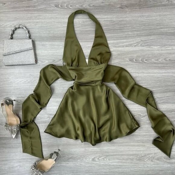 ZARA BLOGGER FAVE!!! V-Neckline Short Dress NWT - Picture 16 of 16